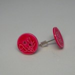 Pinkit nappikorvikset 012