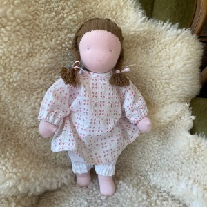 Emma, lampaanvillanukke