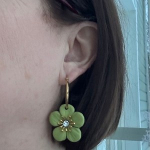 Eleonoora, renkaassa