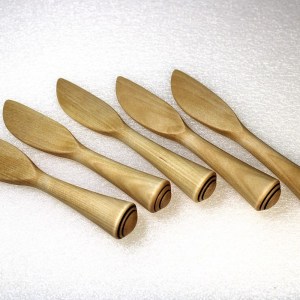 Puuveitsi koivusta - puinen voiveitsi