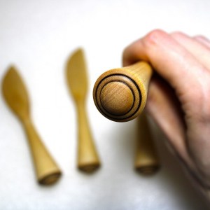 Puuveitsi koivusta - puinen voiveitsi