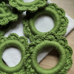 Virkattu lautasliinarengas